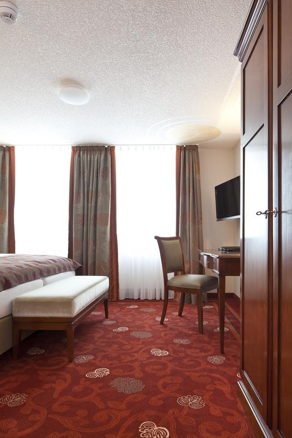 Zu Den Drei Linden Hotel Wermelskirchen